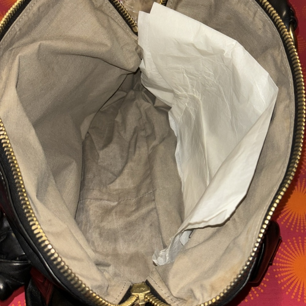 Marc jacob leather purse never used just sitting around closet(preown) - Picture 4 of 9
